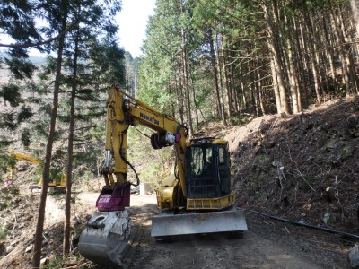 ウルトラザウルスロボ-3